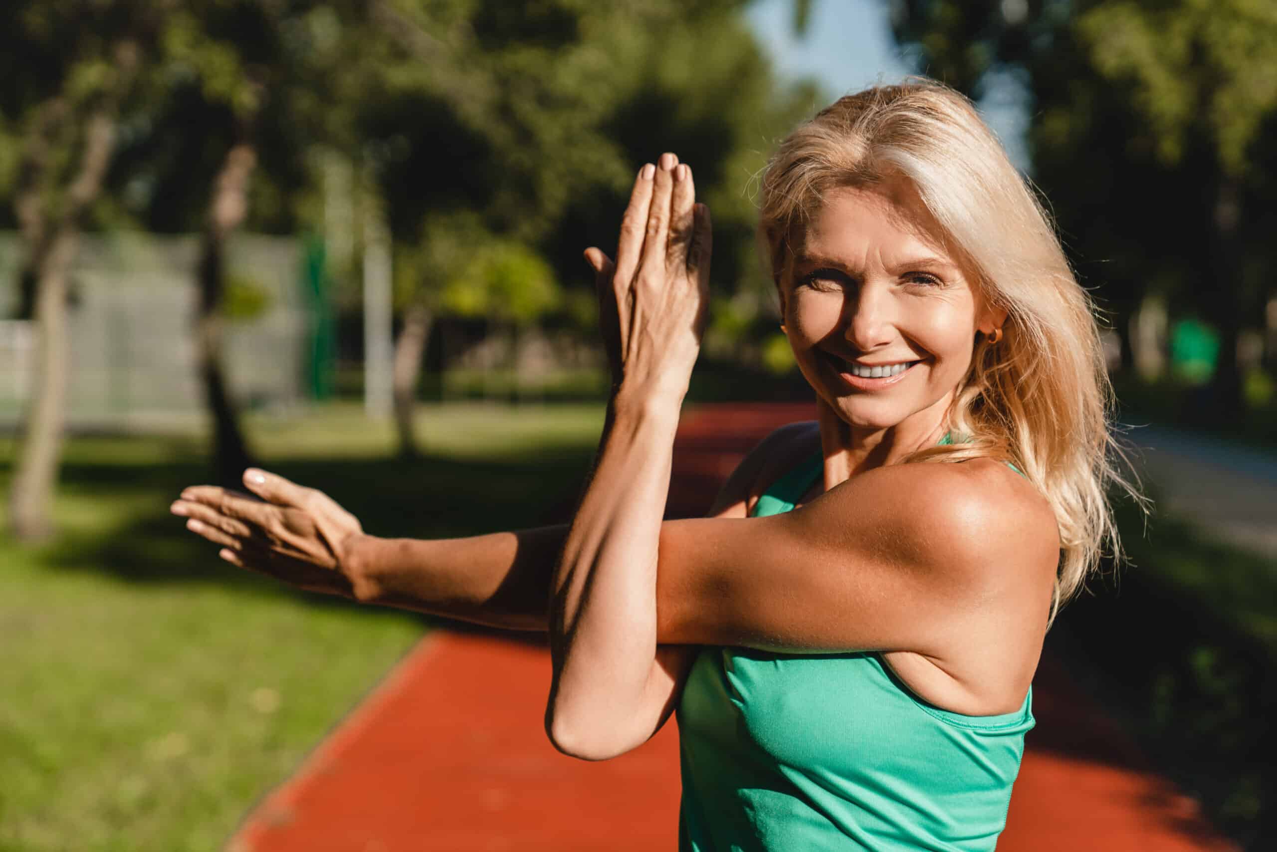 Adieu aux bras flasques après 50 ans.